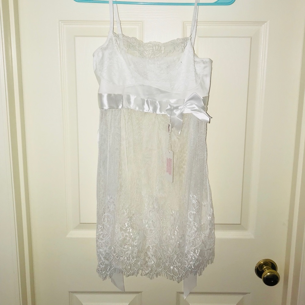 NWT White Babydoll w/ Matching Thong